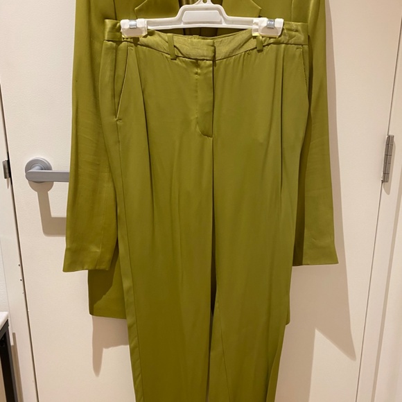 Zara Satin Suit Size S/M - Picture 2 of 7